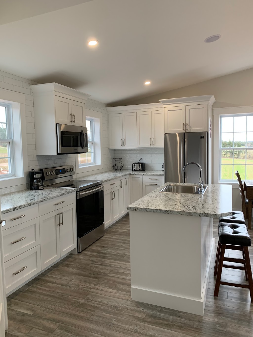 Island Bespoke Cabinetry | 39 Jewell Rd, Cornwall, PE C0A 1H9, Canada | Phone: (902) 388-1774