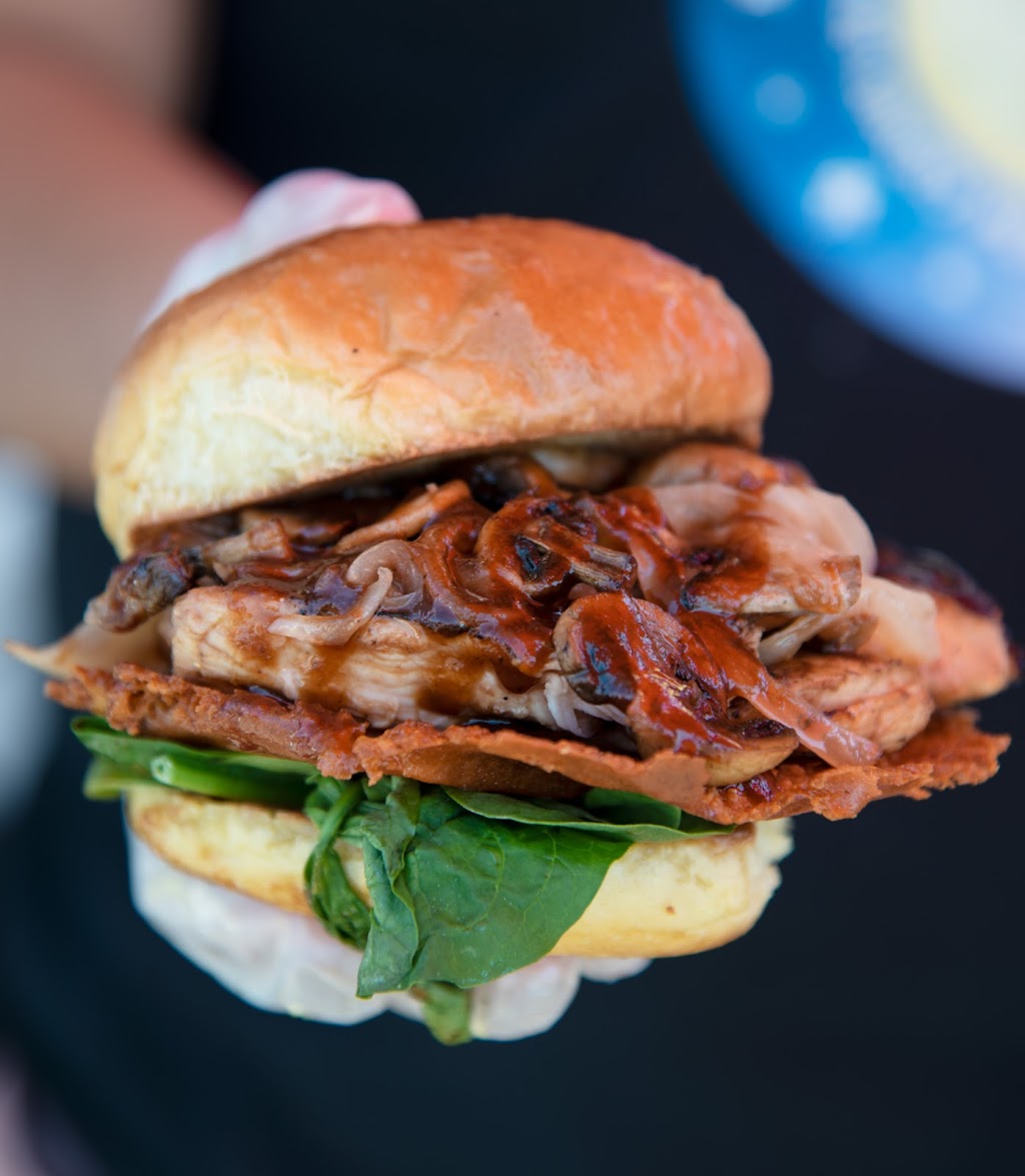 The Hungry Moon | 4190 Kingston Rd Unit #6, Scarborough, ON M1E 2M6, Canada | Phone: (647) 549-1630