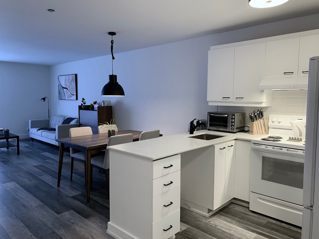 Mina Capital | 5155 DES, Sources Blvd, Dollard-Des Ormeaux, QC H8Y 3N9, Canada | Phone: (514) 663-1777