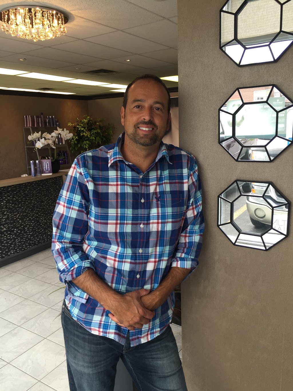 Monte Carlo Hair Salon 11 Water St, Port Perry, ON L9L 1H9, Canada