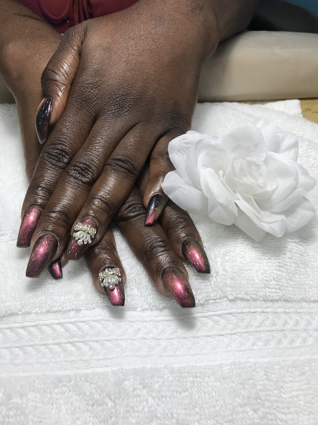 Fancy Nails | 1829 Main St W, Hamilton, ON L8S 1H6, Canada | Phone: (905) 522-4707