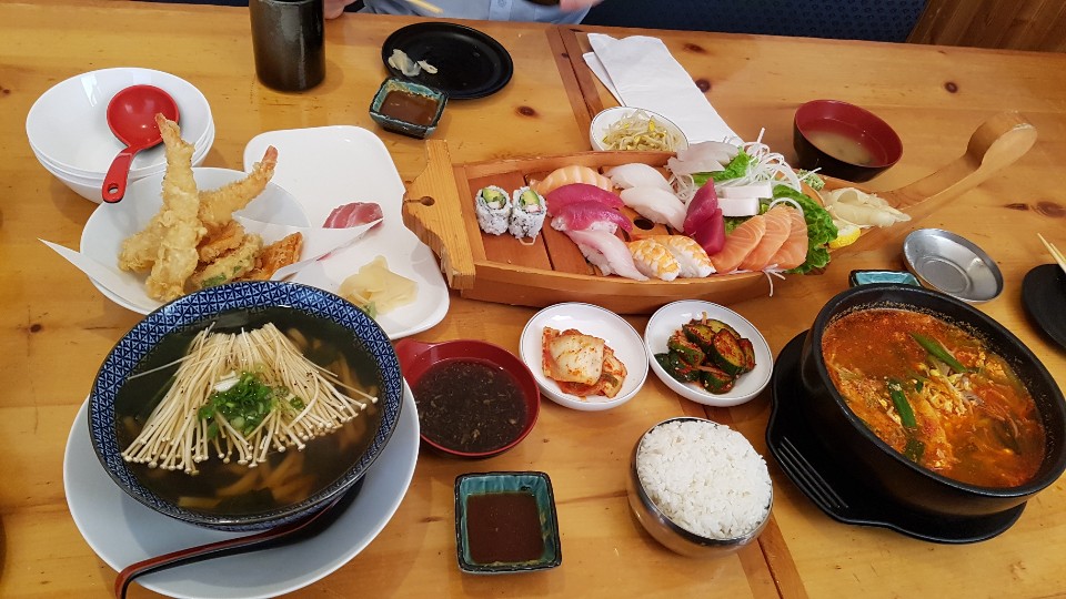 Sushi Masamune | 5200 Dixie Rd #8, Mississauga, ON L4W 1E4, Canada | Phone: (905) 625-1852