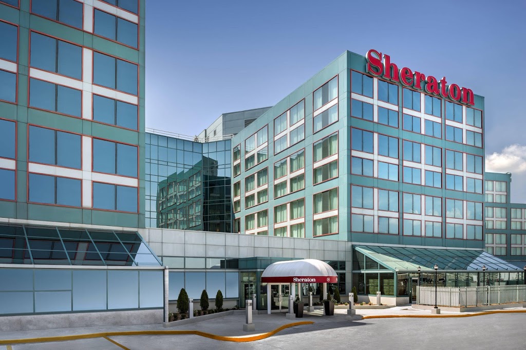 Sheraton Gateway Hotel in Toronto International Airport | Terminal 3 Toronto Amf, Toronto, ON L5P 1C4, Canada | Phone: (905) 672-7000