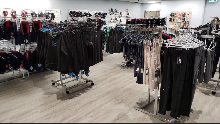 Danglers Edge Sports | 417 Wellington St, St Thomas, ON N5R 5J5, Canada | Phone: (519) 207-4440