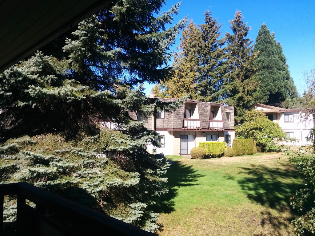 Langara Gardens | 621 W 57th Ave, Vancouver, BC V6P 6P5, Canada | Phone: (604) 327-1178