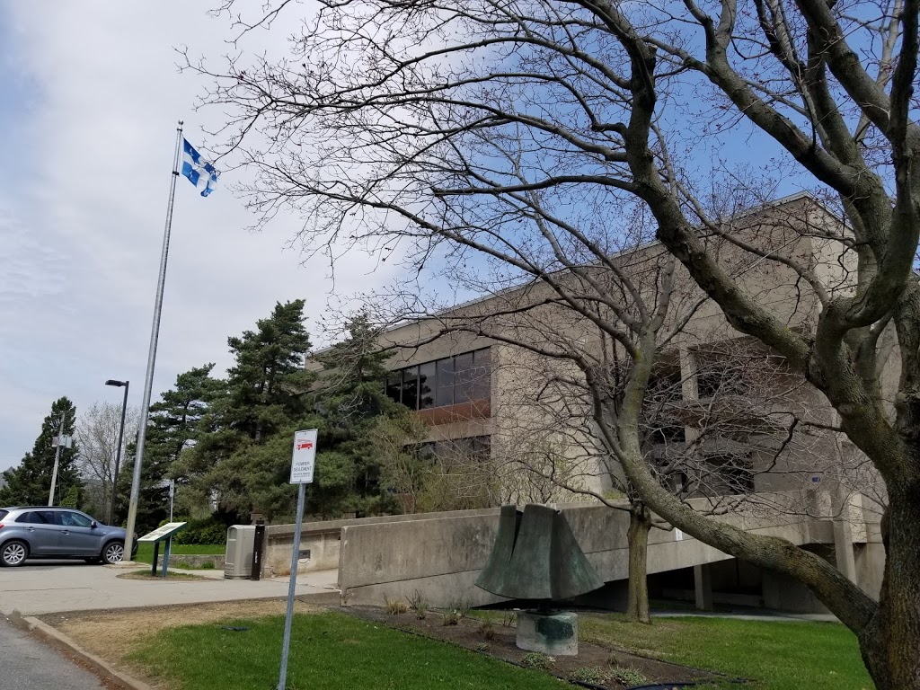 Victoriaville courthouse | 800 Boulevard des Bois Francs S, Victoriaville, QC G6P 5W5, Canada | Phone: (819) 357-2054