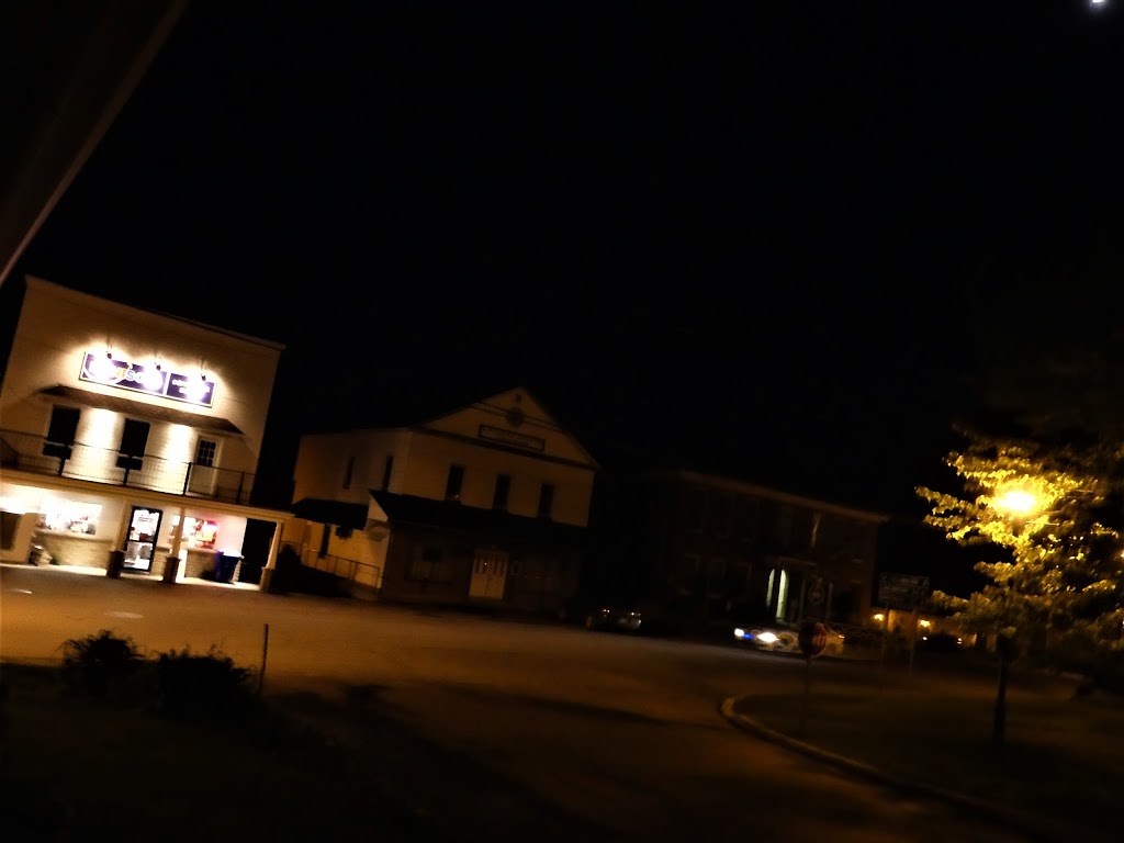 Boni-soir - Dépanneur des 13 | A-6 Rue de Vale Perkins, Mansonville, QC J0E 1X0, Canada | Phone: (450) 292-5882