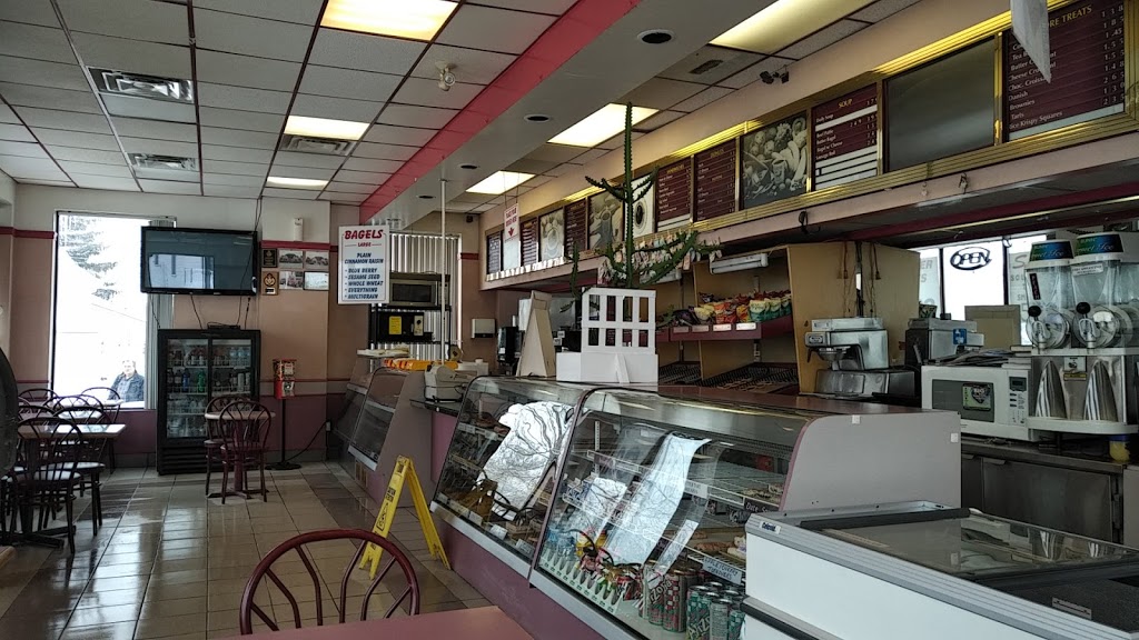 Coffee Team Donuts | 113 Garafraxa St, Chatsworth, ON N0H 1G0, Canada | Phone: (519) 794-4204