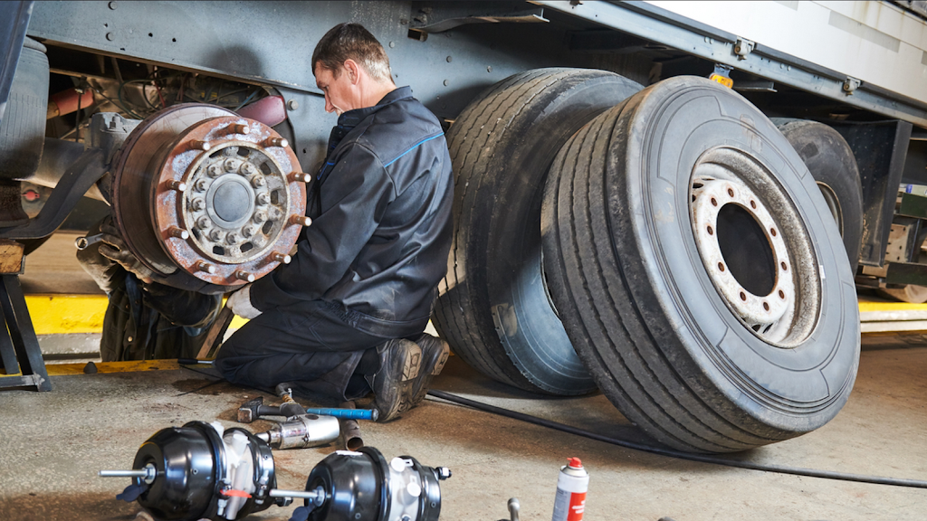 Mobile Truck And Auto Mechanic | 100 Dunlop Ct, Brampton, ON L6X 5A6, Canada | Phone: (647) 510-0057