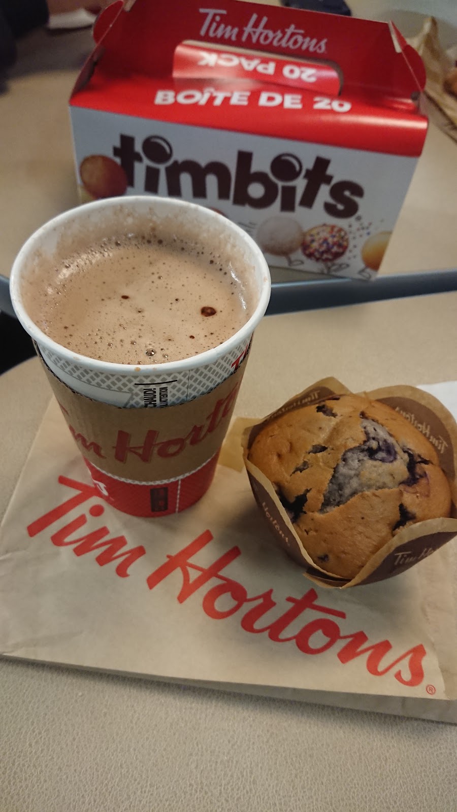 Tim Hortons | 46 Boulevard Gréber, Gatineau, QC J8T 3P6, Canada | Phone: (819) 561-9009