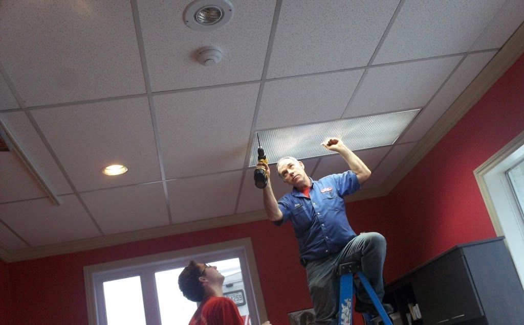 E D.D.T. Electrique | Sherbrooke, QC J1R 0H9, Canada | Phone: (819) 821-2940