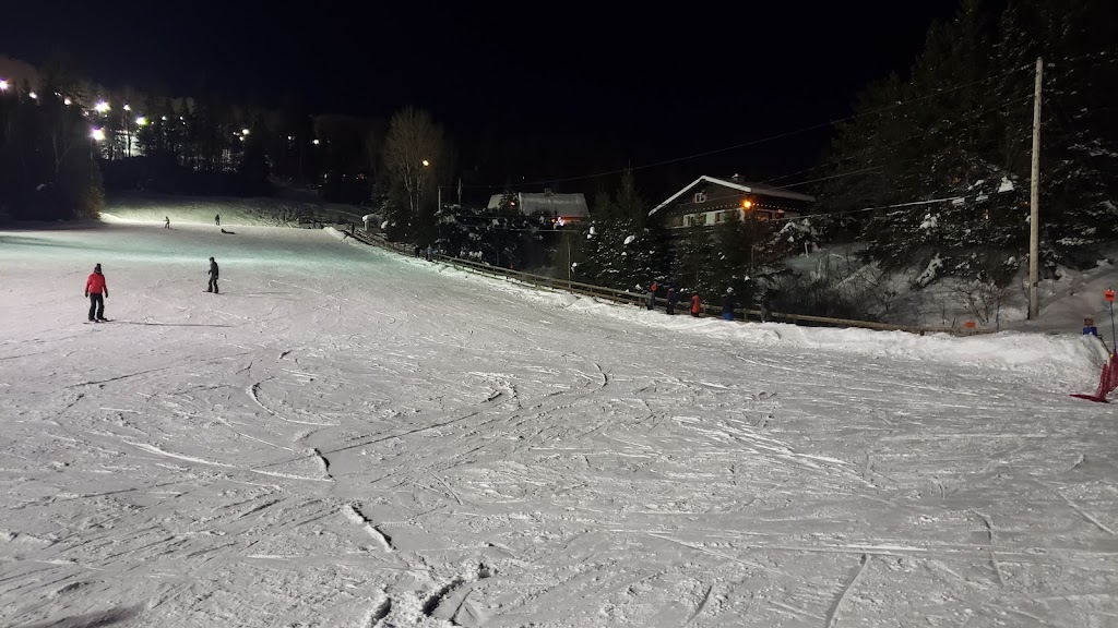 Ski Mont Habitant | 12 Chem. des Skieurs, Saint-Sauveur, QC J0R 1R2, Canada | Phone: (866) 887-2637