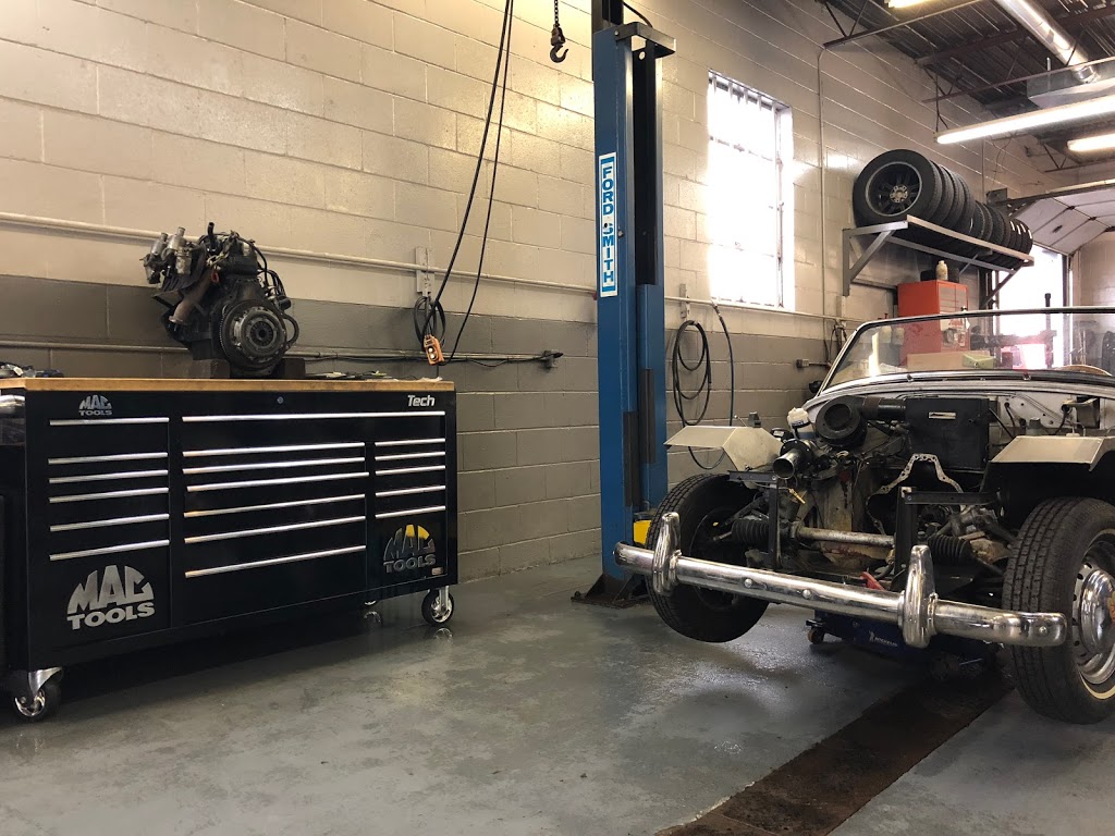 Garys Automotive | 1435 Wallace Rd, Oakville, ON L6L 2Y1, Canada | Phone: (905) 827-3771