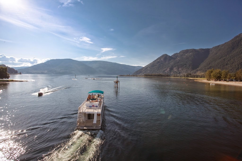 Askews Foods | 436 Main St, Sicamous, BC V0E 2V0, Canada | Phone: (250) 836-4899