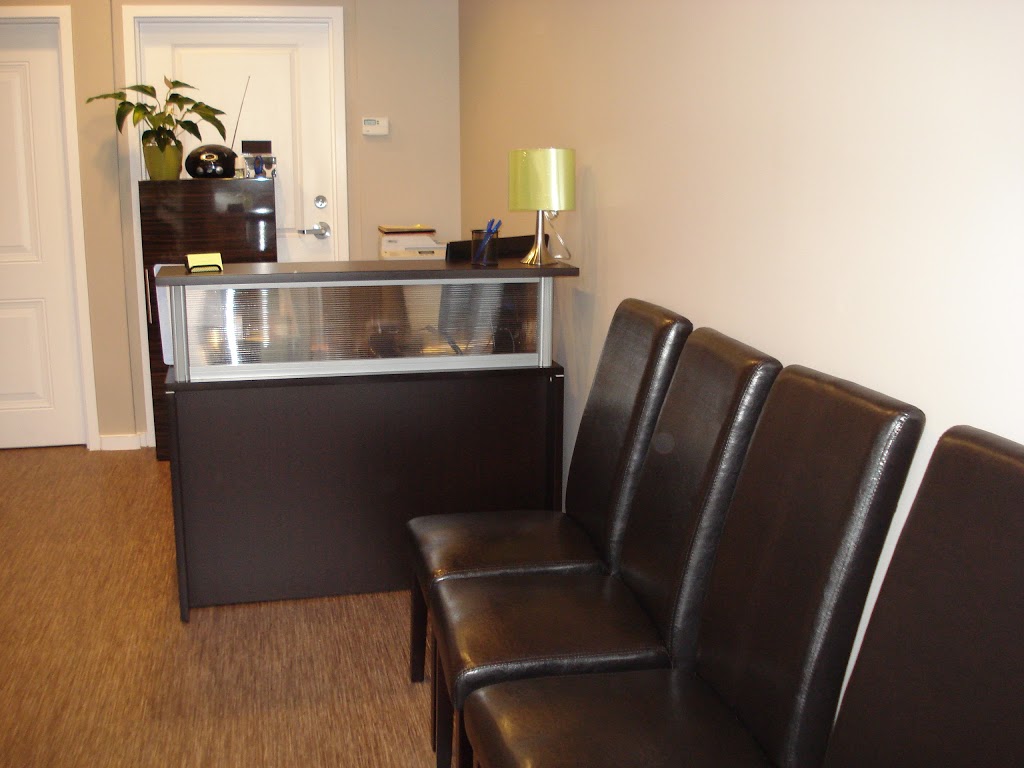 Evolve Chiropractic Wellness Studio - Dr. Laura Lardi, DC | 378 Plains Rd E, Burlington, ON L7T 0A4, Canada | Phone: (905) 631-3000