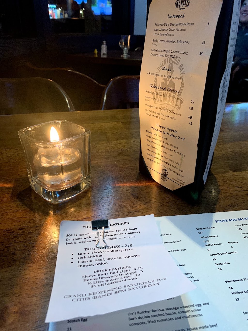 Brentwood Bay Brewskys Taphouse | 7100 Wallace Dr, Brentwood Bay, BC V8M 1G9, Canada | Phone: (250) 652-3252