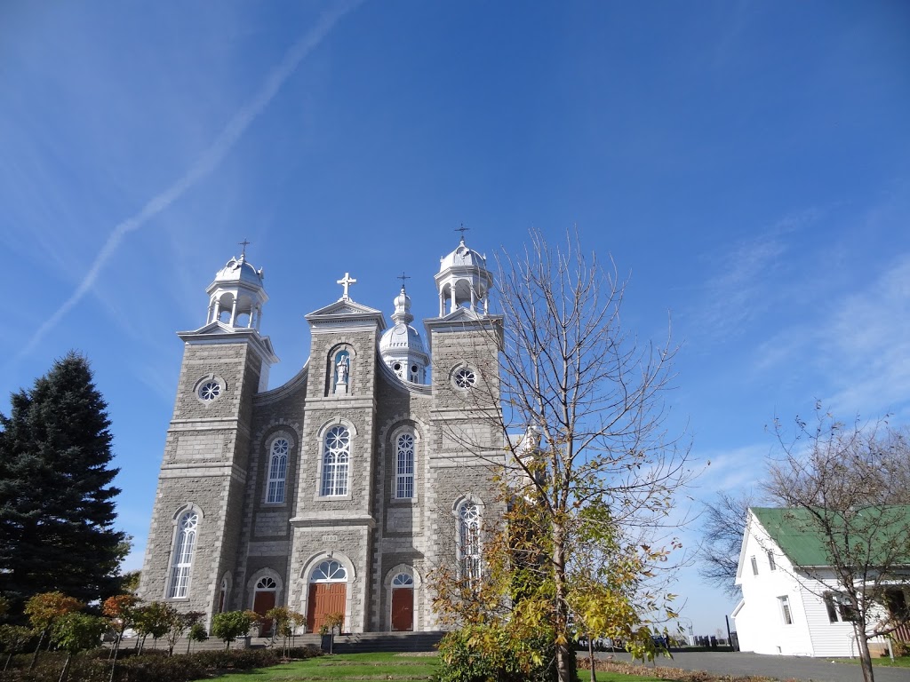 Eglise | 34 Rue Saint Louis, Saint-Cyrille-de-Wendover, QC J1Z 1S1, Canada | Phone: (819) 397-2344
