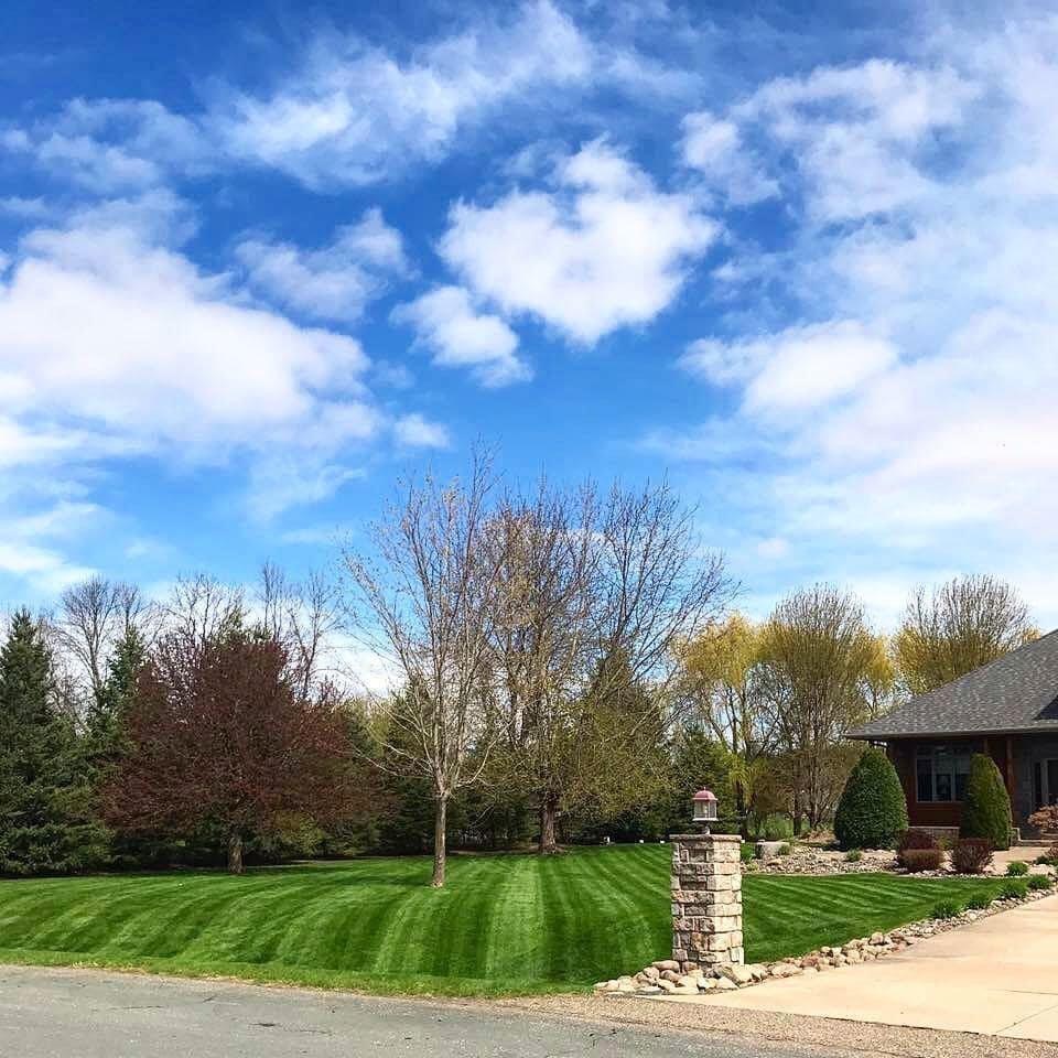 Greenlawn Experience | 7414 Dawn Tara Dr, Greely, ON K4P 1P4, Canada | Phone: (613) 884-3809