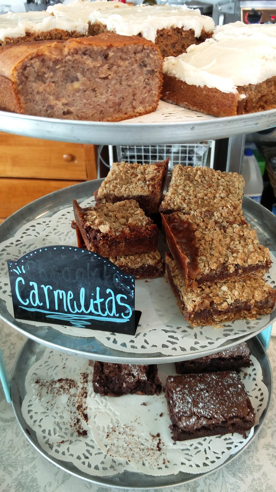 Butter & Cup Bakery and Coffee Co | 218 Dougall Ave, Caledon, ON L7C 3T6, Canada | Phone: (905) 840-4000