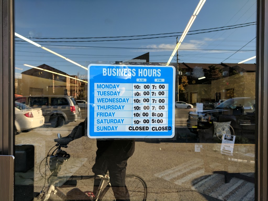 Aarons | 1024 Dundas St E, Mississauga, ON L4Y 2B8, Canada | Phone: (905) 949-6111