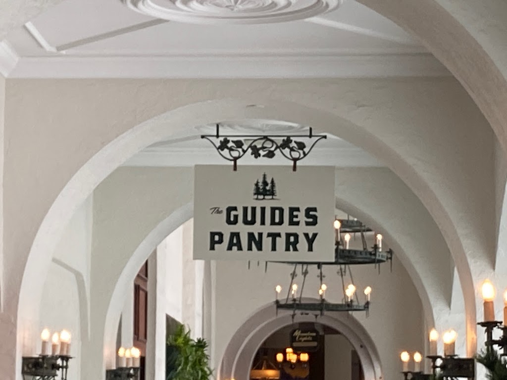 The Guides Pantry | 111 Lake Louise Dr, Lake Louise, AB T0L 1E0, Canada | Phone: (403) 522-3511