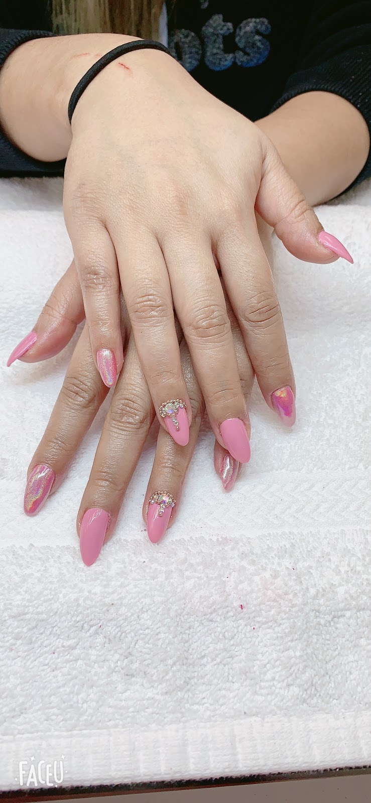 HT Nails Spa | 2-2400 Dundas St W, Mississauga, ON L5K 2R8, Canada | Phone: (905) 916-8687
