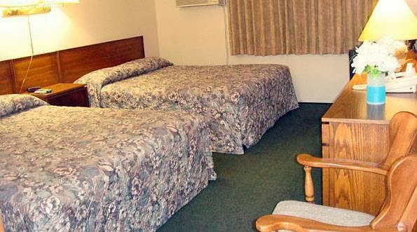 Fuller Lake Motel | 9300 Smiley Rd, Chemainus, BC V0R 1K4, Canada | Phone: (250) 246-3282
