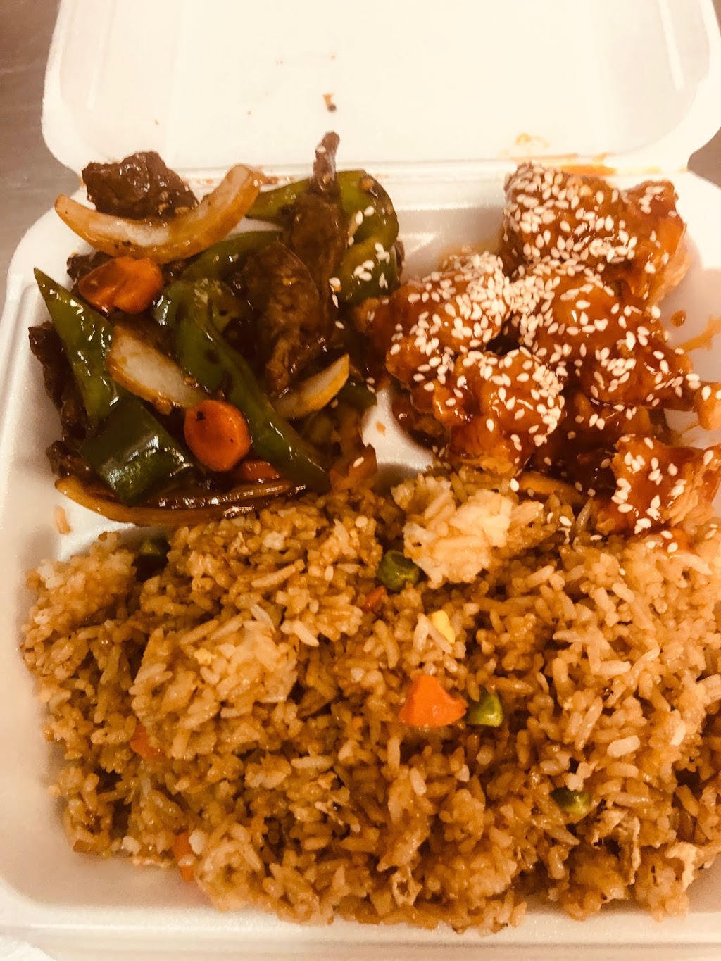 Lin’s Neighbourhood Chinese Kitchen - Express Chinese Food | 19973 96 Ave, Langley City, BC V1M 3C6, Canada | Phone: (604) 371-2778