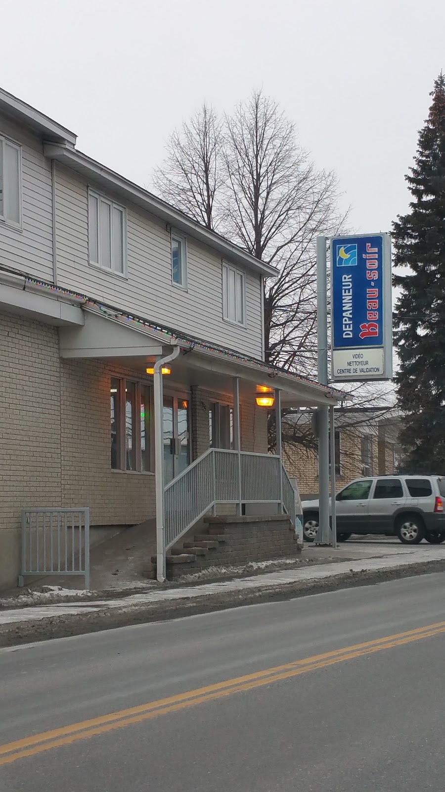 Depanneur Touchette | 3255 Rue Principale, Saint-Jean-Baptiste, QC J0L 2B0, Canada | Phone: (450) 467-7867