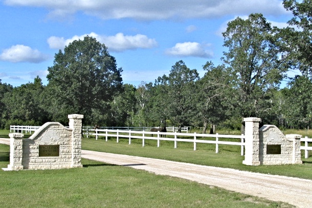 Oakhaven Ranch | Clarkleigh Rd, Lundar, MB R0C 1Y0, Canada | Phone: (204) 739-3207