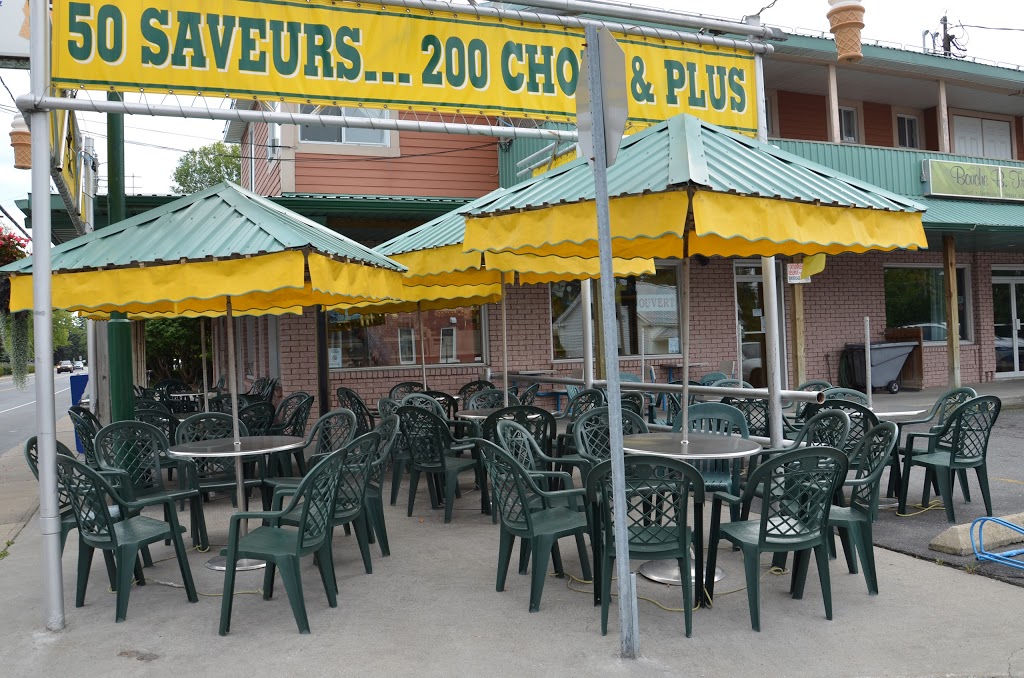 Monsieur Shish-Taouk | 1440 Rue Edmond Guillet, Marieville, QC J3M 1G5, Canada | Phone: (450) 460-2223