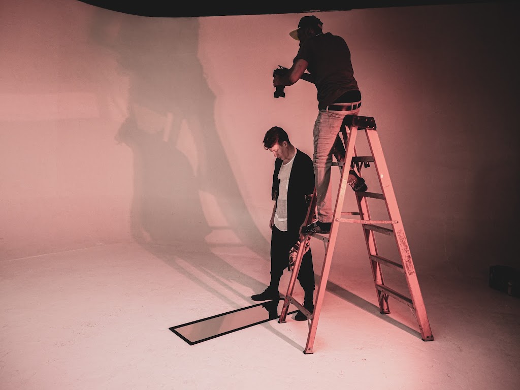 Toronto Photographers - Highlighters Media Corporation | 39 Parkcrest Dr, Scarborough, ON M1M 3S5, Canada | Phone: (416) 546-9490