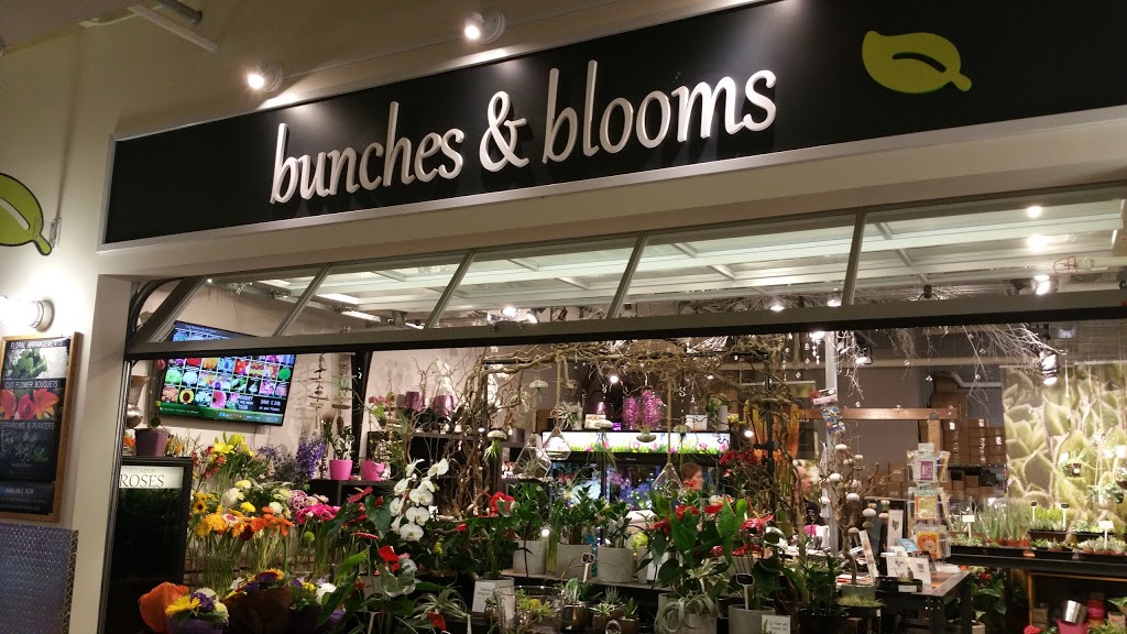 Bunches & Blooms Floral | 810 Quayside Dr #108, New Westminster, BC V3M 6B9, Canada | Phone: (604) 544-0996