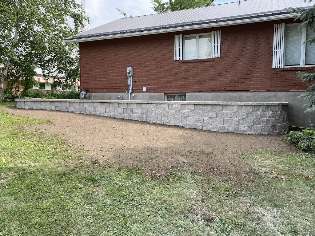 Solid Ground Landscaping | 207 North Street W, Wingham, ON N0G 2W0, Canada | Phone: (519) 525-5299