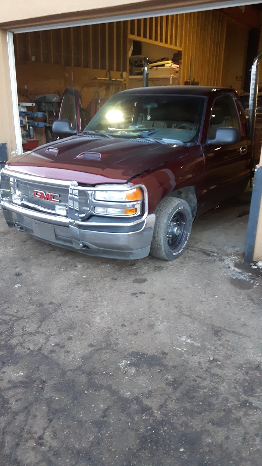 Metro Auto Center | 13310 126 Ave NW, Edmonton, AB T5L 3E1, Canada | Phone: (780) 428-6261
