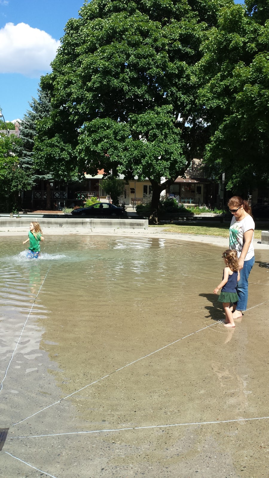 Carlton Park | 20 Edith Ave, Toronto, ON M6P 3T5, Canada | Phone: (416) 338-4386