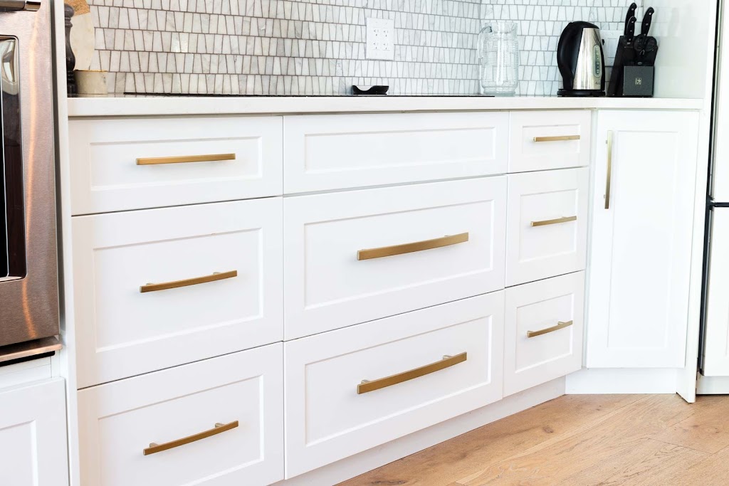 Wood Products Unlimited Inc. (Canada) | 55 Furniture Park (Door 39, Winnipeg, MB R2G 1B9, Canada | Phone: (204) 808-9208