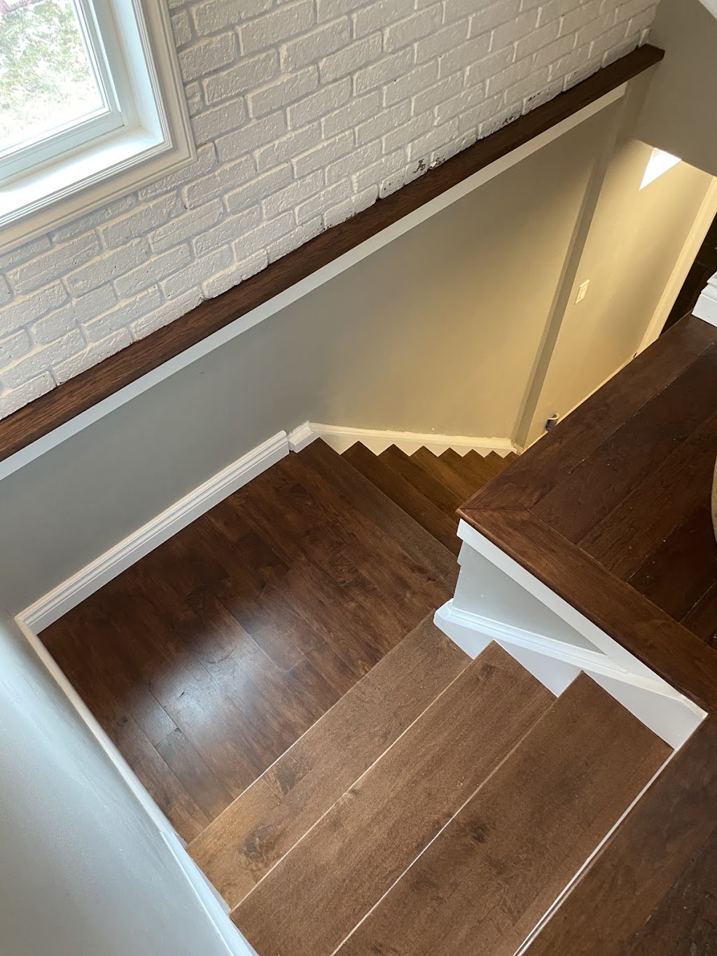 Ziggys Floors and Stairs | 865 Grandview Dr, Oshawa, ON L1H 8G9, Canada | Phone: (905) 809-6912