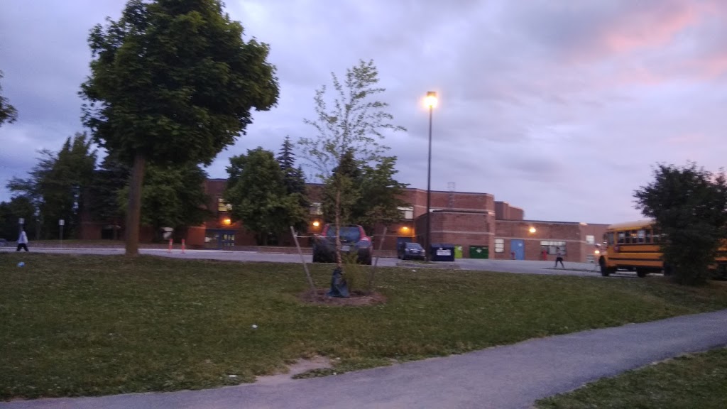 Randall Public School | 50 Randall Ave, Markham, ON L3S 1E2, Canada | Phone: (905) 479-2003