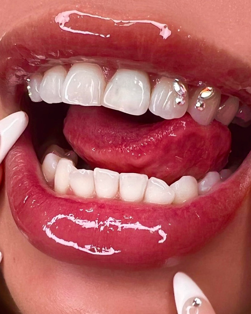 ICY TOOTHFAIRY | 1924 Windwood Pl, Orléans, ON K1C 7K7, Canada | Phone: (873) 999-6229