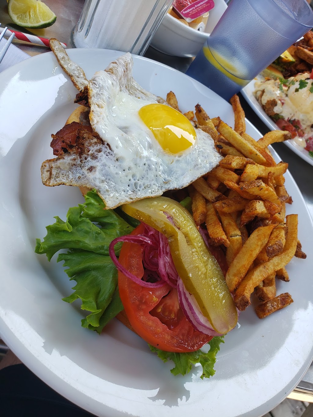 The Homeway | 955 Mt Pleasant Rd, Toronto, ON M4P 2L7, Canada | Phone: (416) 488-3242