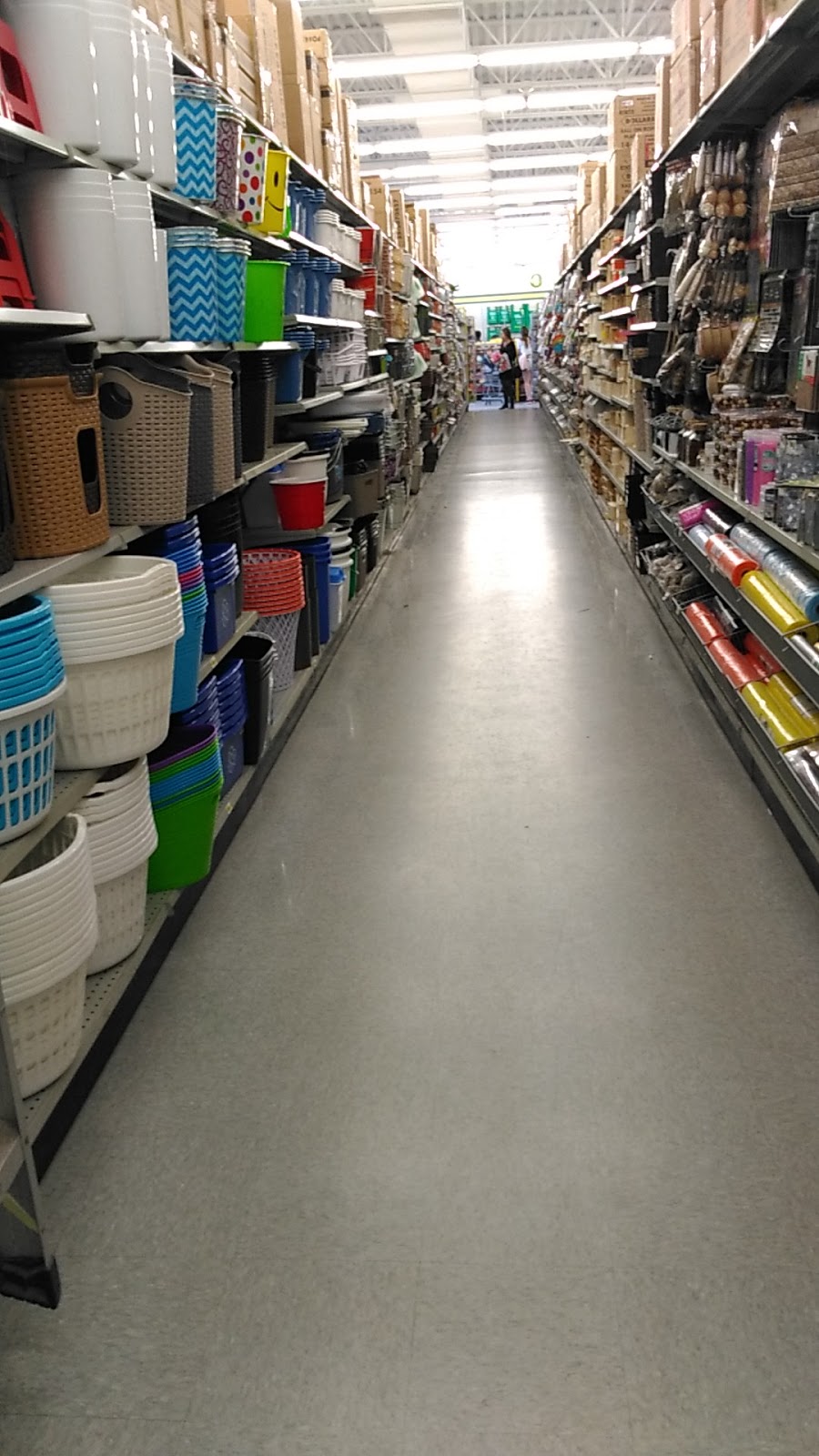 Dollarama | 247 Boul. Des Grives, Plateau des Grives, Gatineau, QC J9A 0C7, Canada | Phone: (819) 775-3287