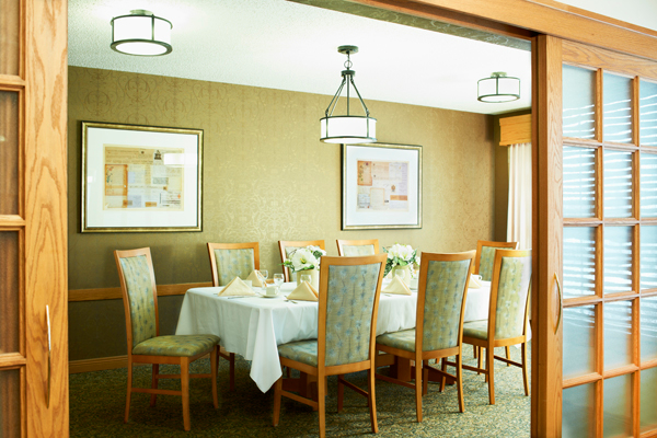 Revera The Waverly | 857 Wilkes Ave, Winnipeg, MB R3P 2M2, Canada | Phone: (204) 487-9600