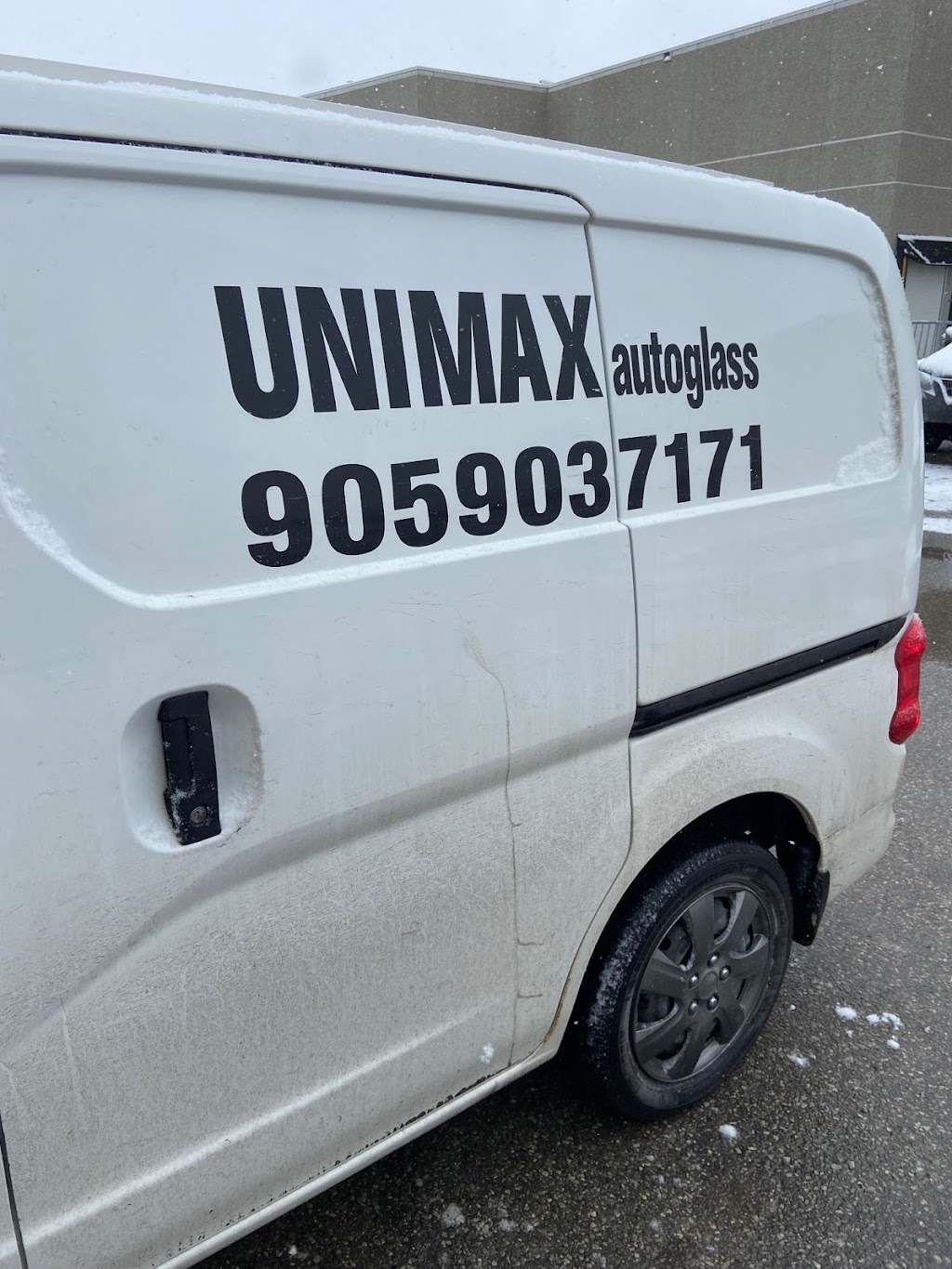 Unimax Auto Glass | 23 Woodstream Ave, Brampton, ON L6R 1N7, Canada | Phone: (905) 903-7171
