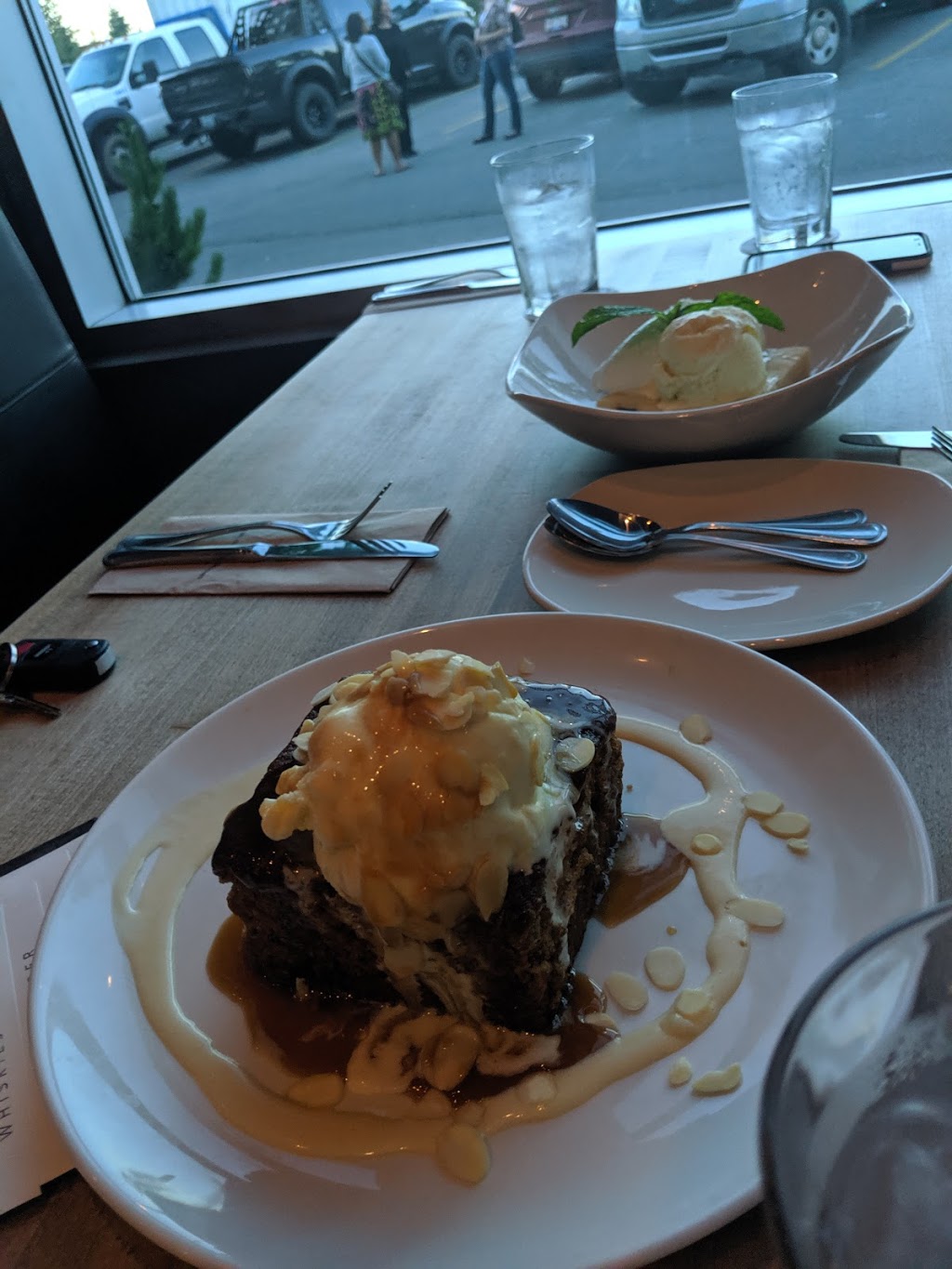 Moxies Grill & Bar | 8001 11 St SE, Calgary, AB T2H 0B8, Canada | Phone: (403) 252-2483
