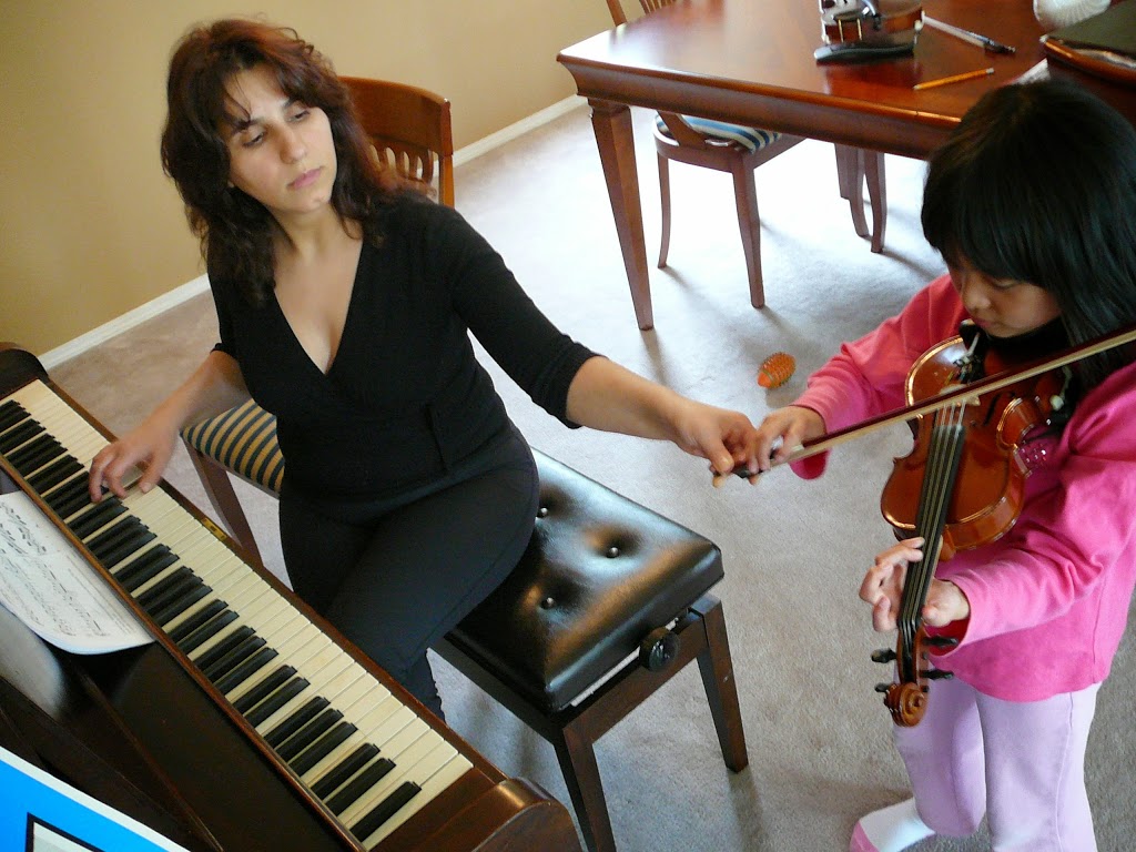 Raskin School of Music | 3518 E Pender St, Vancouver, BC V5K 2S3, Canada | Phone: (604) 828-8258