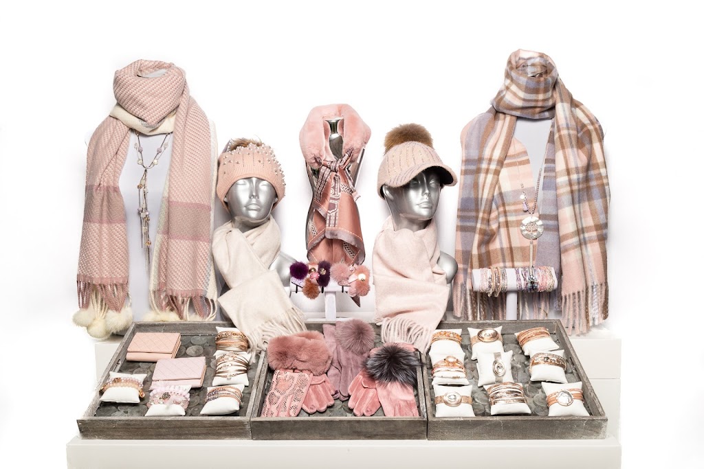 Lazaza Fashion | 2480 Bd des Entreprises, Terrebonne, QC J6X 4J8, Canada | Phone: (514) 261-1312