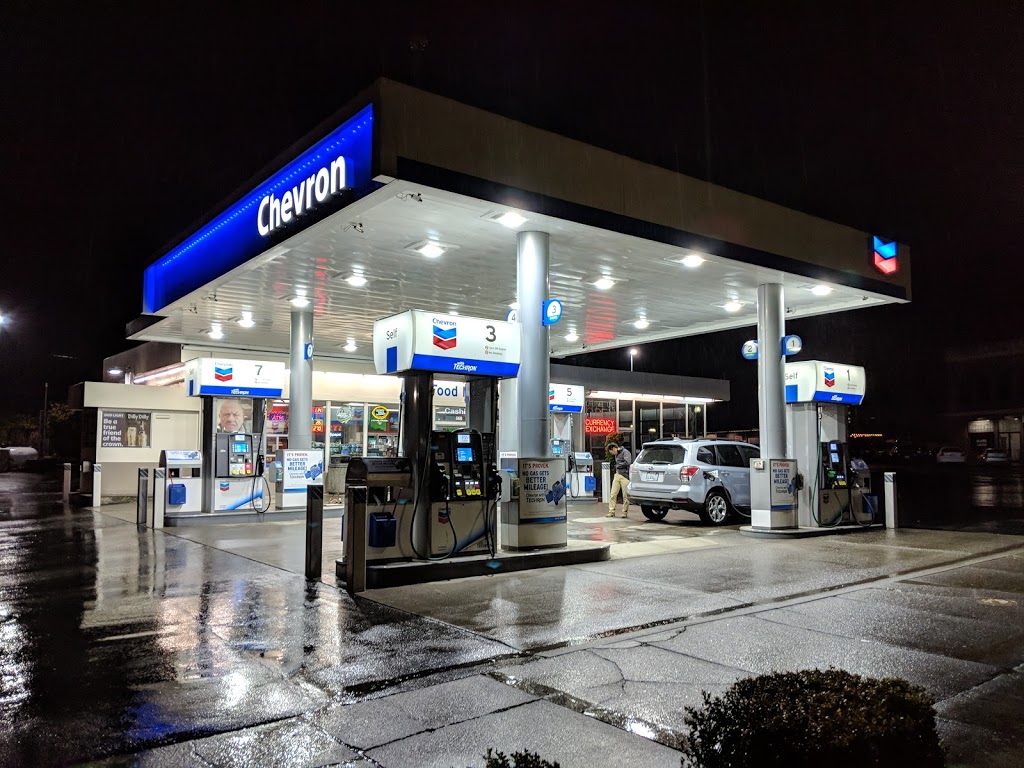 Chevron | 568 Peace Portal Dr, Blaine, WA 98230, USA | Phone: (360) 332-8412