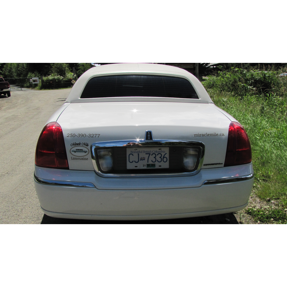 Miracle Mile Limousine Service & Sightseeing Tours | 7146 Vipond Rd, Nanaimo, BC V9T 6H1, Canada | Phone: (250) 713-3434