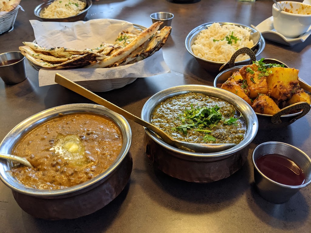 Lazzezs Grill Indian Cuisine | 2786 Barnet Hwy, Coquitlam, BC V3B 1B9, Canada | Phone: (604) 941-3411